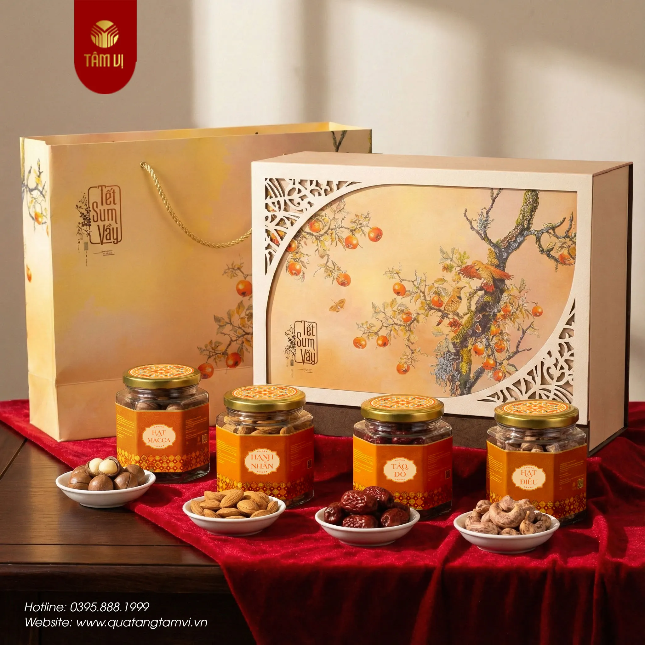 HỘP QUÀ TẾT SUM VẦY 01