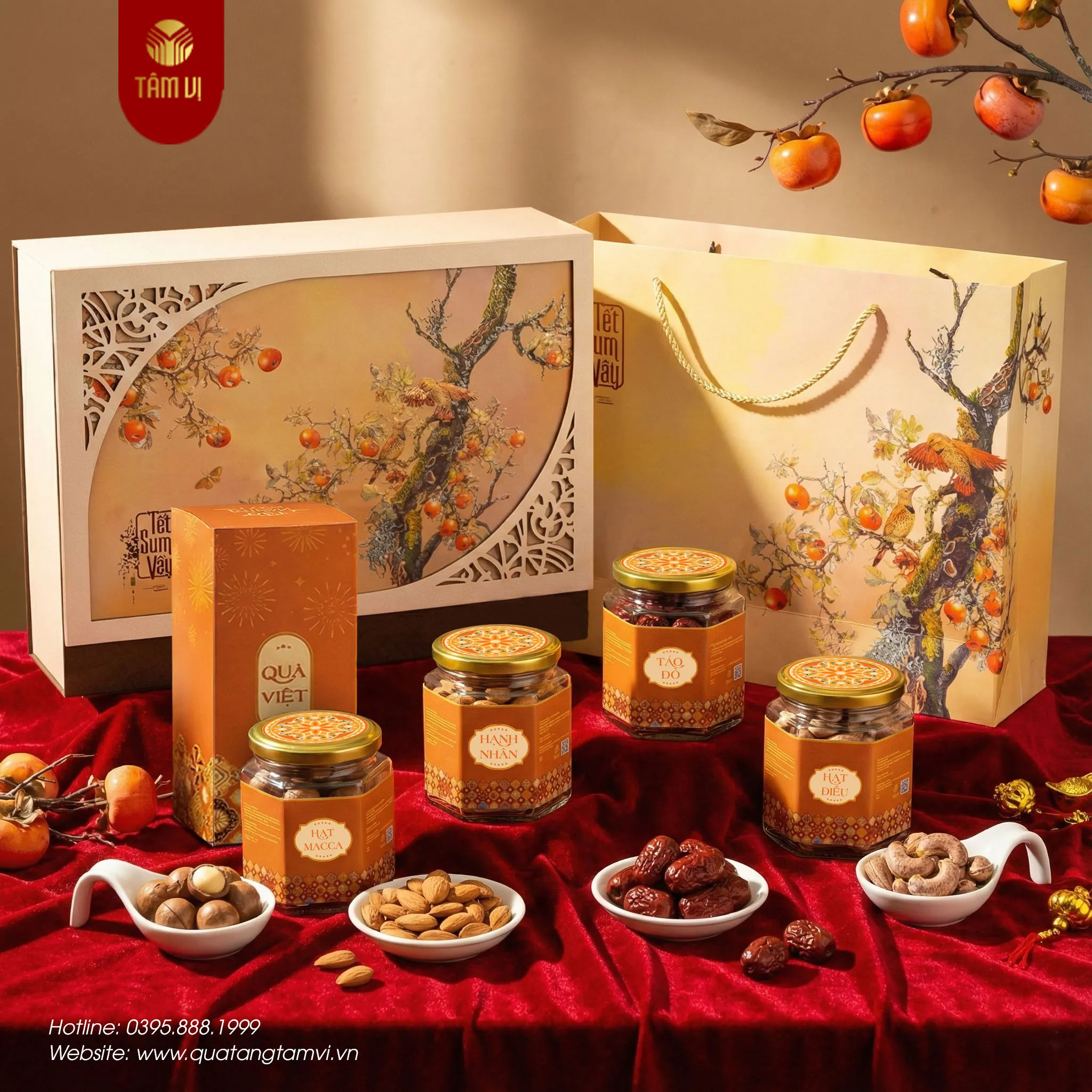 HỘP QUÀ TẾT SUM VẦY 02